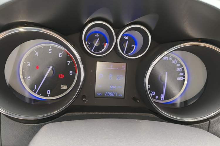 Used CHANGAN CS35 2016 1.6L Automatic Luxury Model China V Standard Instrument Cluster