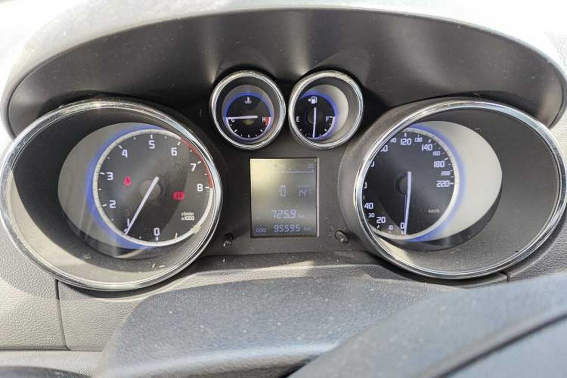 Used CHANGAN CS35 2016 1.6L Manual Luxury Model China V Standard Instrument Cluster
