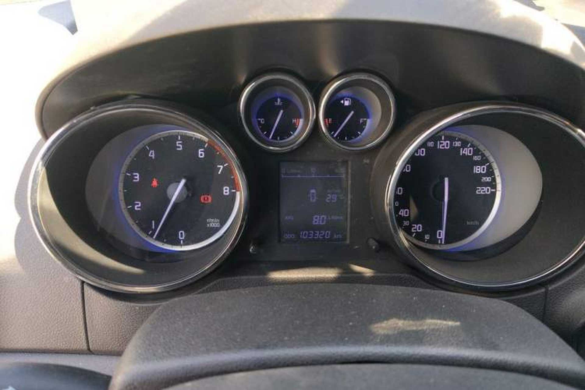 Used CHANGAN CS35 2016 1.6L Manual Luxury Model China IV Standard Instrument Cluster