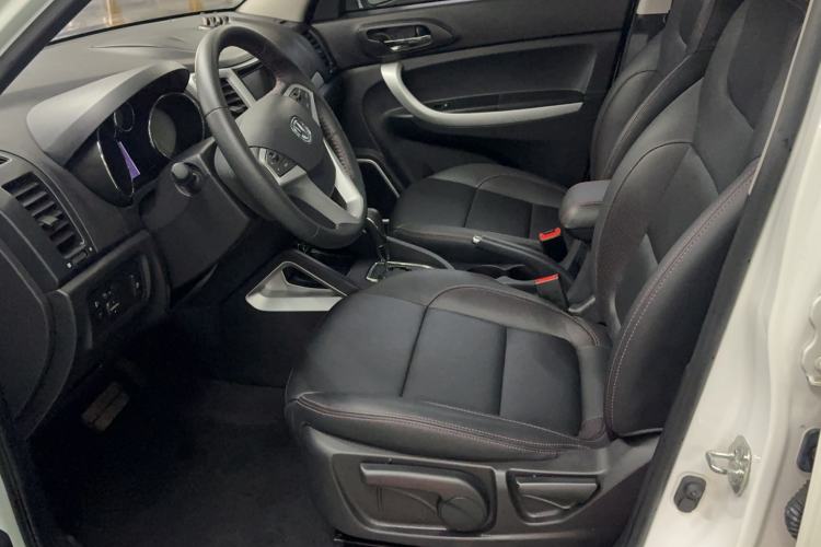 Used CHANGAN CS35 2016 1.6L Automatic Luxury Model China V Standard Interior 1