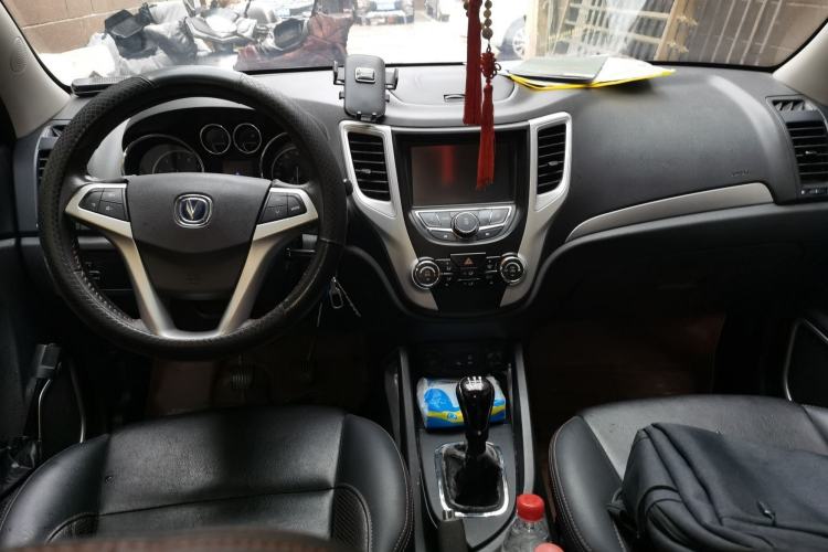 Used CHANGAN CS35 2016 1.6L Manual Luxury Model China V Standard Interior 2