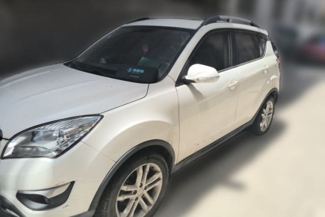 Used CHANGAN CS35 2016 1.6L Manual Luxury Model China IV Standard