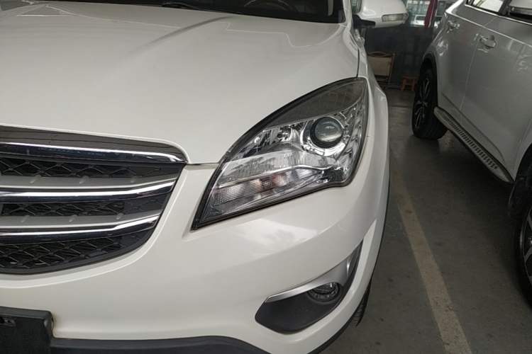 Used CHANGAN CS35 2016 1.6L Manual Luxury Model China IV Standard Left Front Headlight