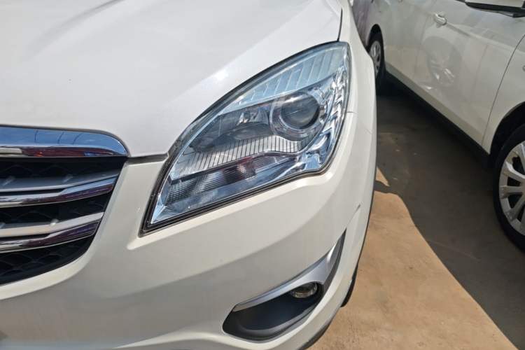 Used CHANGAN CS35 2016 1.6L Automatic Luxury Model China IV Standard Left Front Headlight