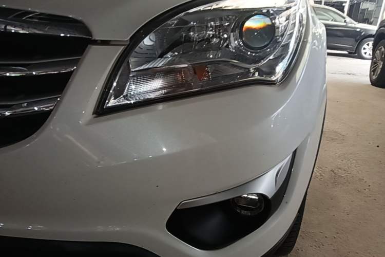 Used CHANGAN CS35 2016 1.6L Automatic Luxury Model China IV Standard Left Front Headlight