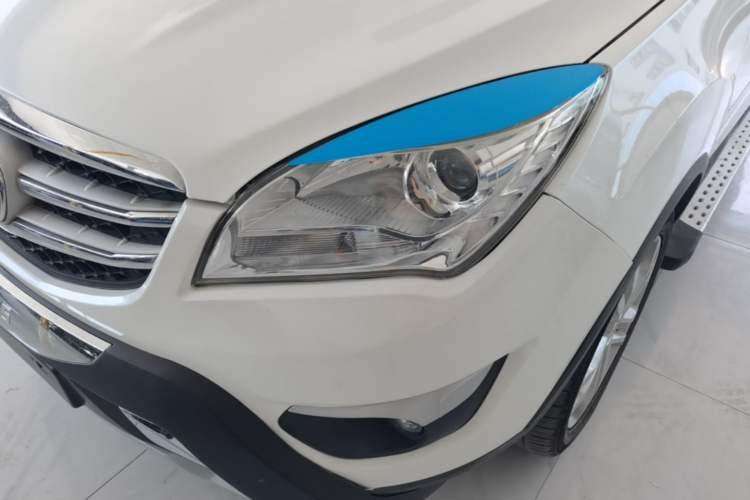 Used CHANGAN CS35 2016 1.6L Manual Luxury Model China IV Standard Left Front Headlight