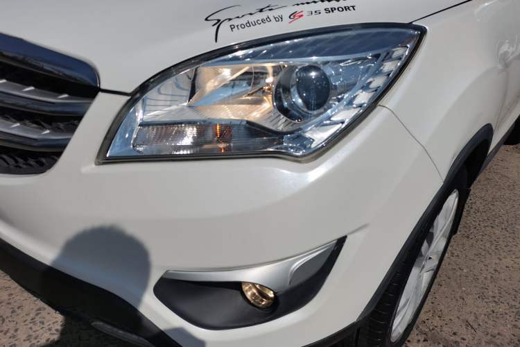 Used CHANGAN CS35 2016 1.6L Automatic Luxury Model China V Standard Left Front Headlight