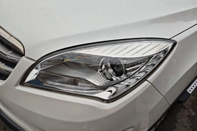Used CHANGAN CS35 2016 1.6L Automatic Luxury Model China IV Standard Left Front Headlight