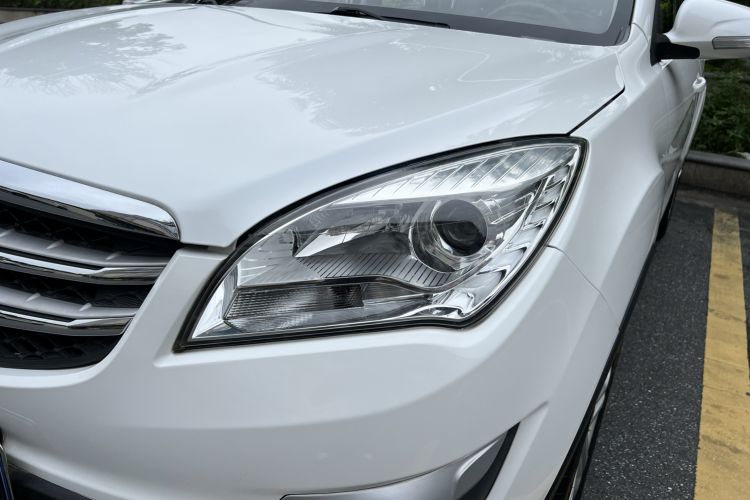 Used CHANGAN CS35 2016 1.6L Automatic Luxury Model China V Standard Left Front Headlight