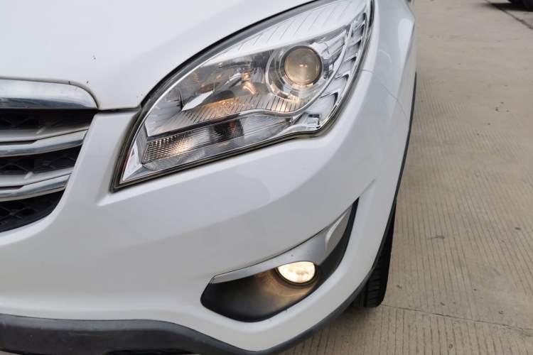 Used CHANGAN CS35 2016 1.6L Manual Luxury Model China V Standard Left Front Headlight