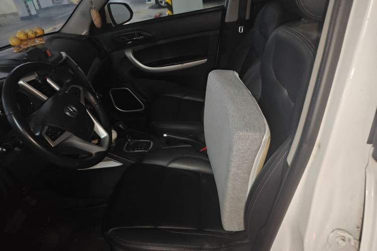 Used CHANGAN CS35 2016 1.6L Automatic Luxury Model China V Standard Left Front Seat