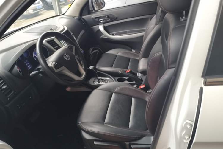 Used CHANGAN CS35 2016 1.6L Automatic Luxury Model China IV Standard Left Front Seat
