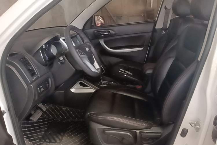Used CHANGAN CS35 2016 1.6L Automatic Luxury Model China IV Standard Left Front Seat