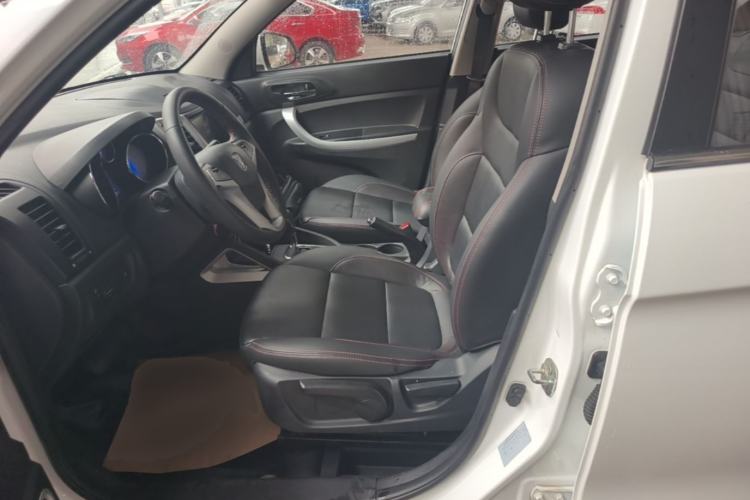 Used CHANGAN CS35 2016 1.6L Automatic Luxury Model China IV Standard Left Front Seat