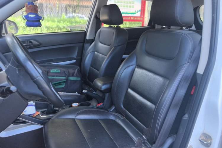 Used CHANGAN CS35 2016 1.6L Manual Luxury Model China IV Standard Left Front Seat