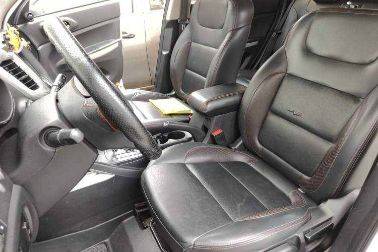Used CHANGAN CS35 2016 1.6L Automatic Luxury Model China V Standard Left Front Seat