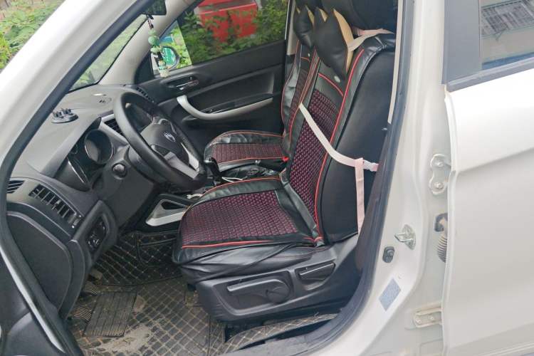 Used CHANGAN CS35 2016 1.6L Manual Luxury Model China IV Standard Left Front Seat