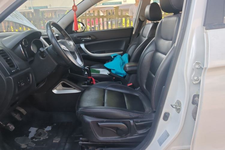 Used CHANGAN CS35 2016 1.6L Manual Luxury Model China IV Standard Left Front Seat