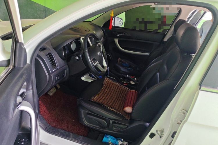 Used CHANGAN CS35 2016 1.6L Automatic Luxury Model China IV Standard Left Front Seat