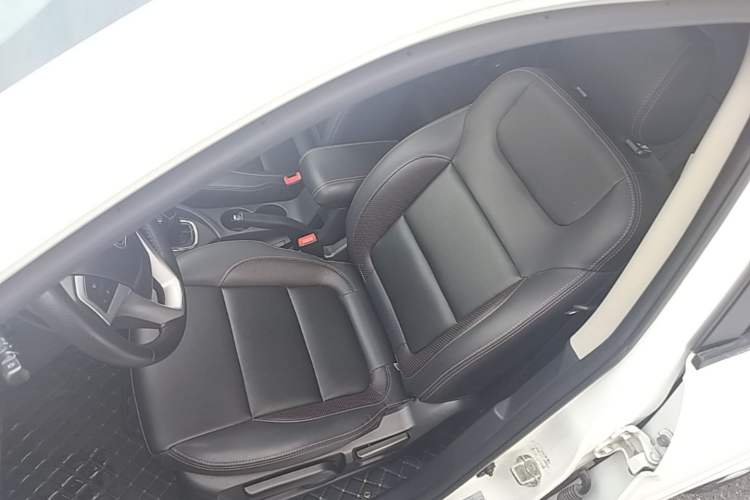 Used CHANGAN CS35 2016 1.6L Manual Luxury Model China V Standard Left Front Seat