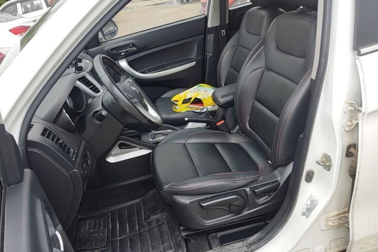 Used CHANGAN CS35 2016 1.6L Automatic Luxury Model China V Standard Left Front Seat