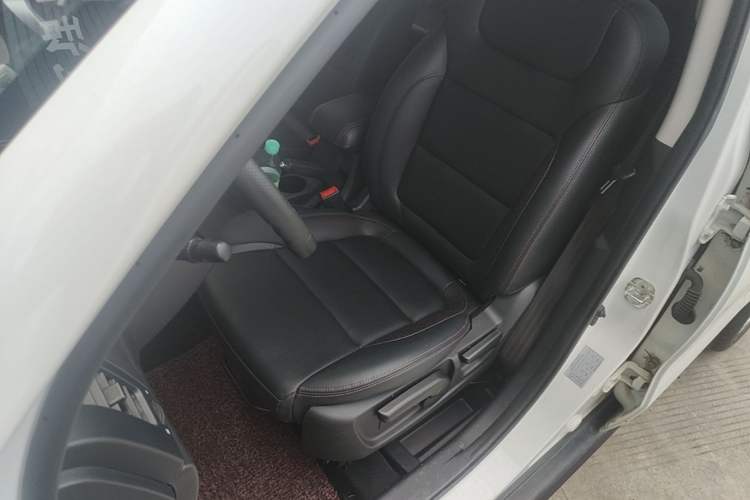 Used CHANGAN CS35 2016 1.6L Manual Luxury Model China V Standard Left Front Seat
