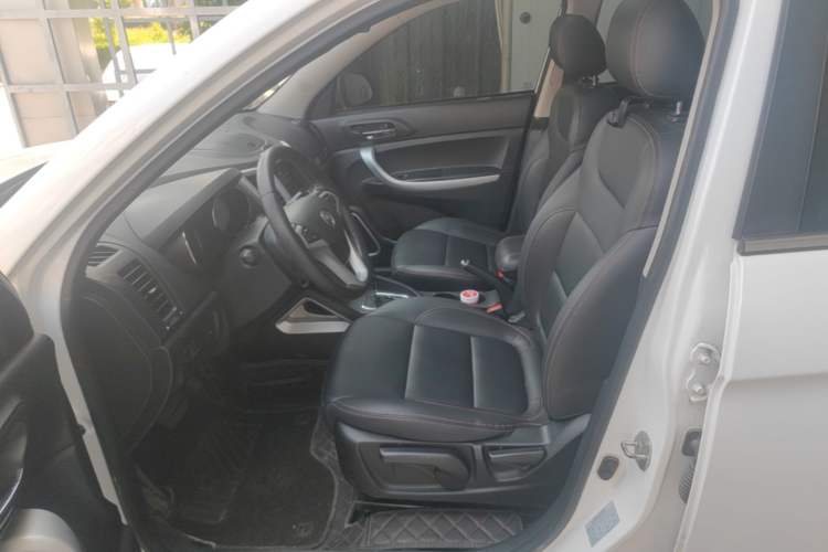 Used CHANGAN CS35 2016 1.6L Automatic Luxury Model China V Standard Left Front Seat