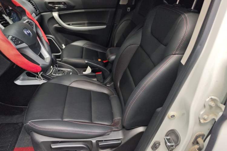 Used CHANGAN CS35 2016 1.6L Automatic Luxury Model China IV Standard Left Front Seat