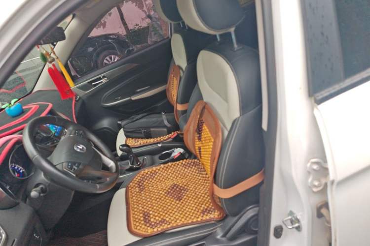 Used CHANGAN CS35 2016 1.6L Manual Luxury Model China IV Standard Left Front Seat