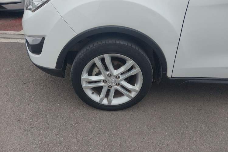 Used CHANGAN CS35 2016 1.6L Manual Luxury Model China V Standard Left Front Wheel Hub