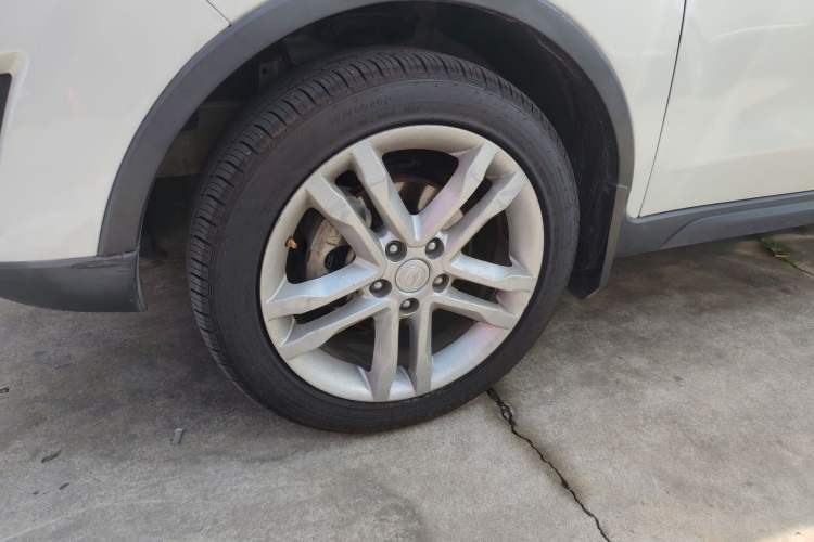 Used CHANGAN CS35 2016 1.6L Manual Luxury Model China V Standard Left Front Wheel Hub