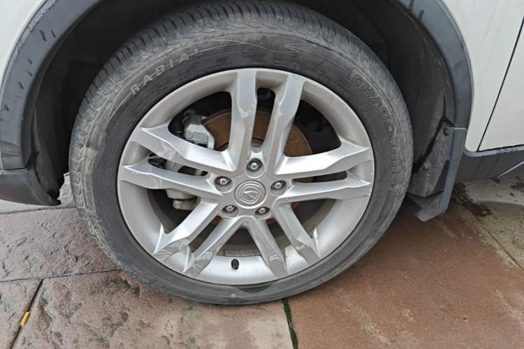 Used CHANGAN CS35 2016 1.6L Automatic Luxury Model China V Standard Left Front Wheel Hub