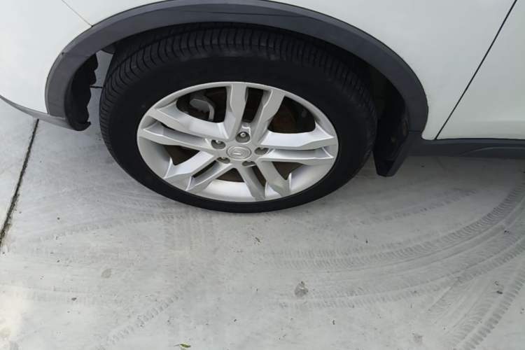 Used CHANGAN CS35 2016 1.6L Automatic Luxury Model China IV Standard Left Front Wheel Hub