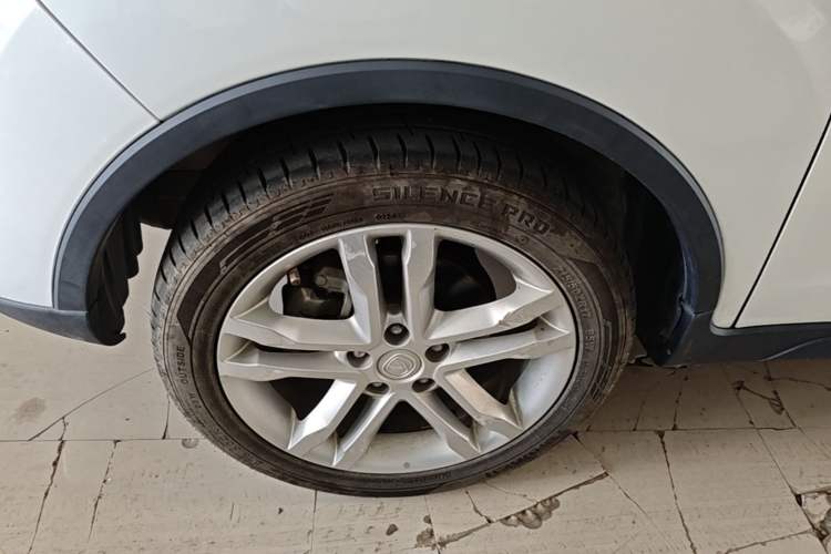 Used CHANGAN CS35 2016 1.6L Manual Luxury Model China V Standard Left Front Wheel Hub