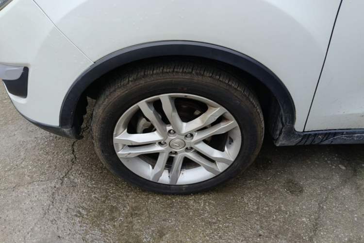 Used CHANGAN CS35 2016 1.6L Automatic Luxury Model China IV Standard Left Front Wheel Hub