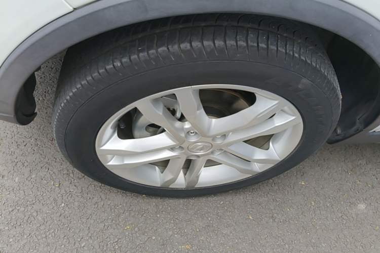 Used CHANGAN CS35 2016 1.6L Automatic Luxury Model China V Standard Left Front Wheel Hub