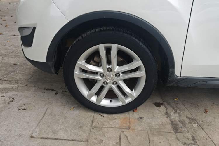 Used CHANGAN CS35 2016 1.6L Manual Luxury Model China V Standard Left Front Wheel Hub