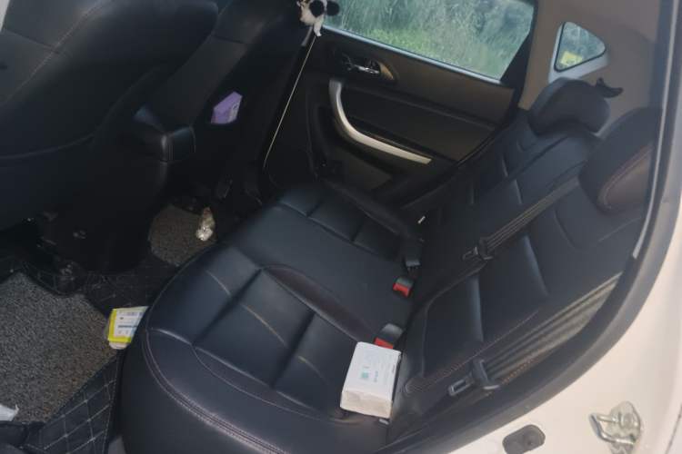 Used CHANGAN CS35 2016 1.6L Manual Luxury Model China IV Standard Left Rear Seat