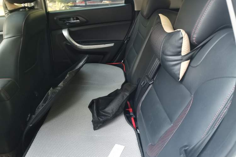 Used CHANGAN CS35 2016 1.6L Manual Luxury Model China V Standard Left Rear Seat