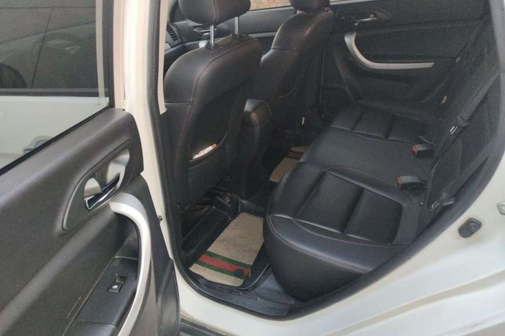 Used CHANGAN CS35 2016 1.6L Manual Luxury Model China IV Standard Left Rear Seat