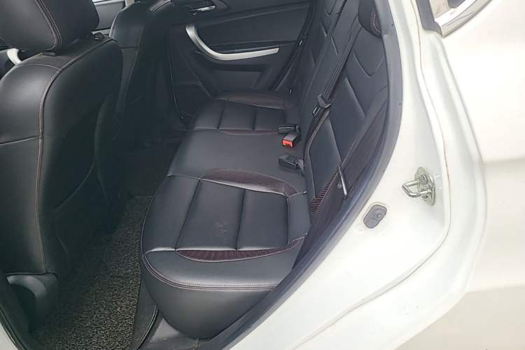 Used CHANGAN CS35 2016 1.6L Manual Luxury Model China IV Standard Left Rear Seat