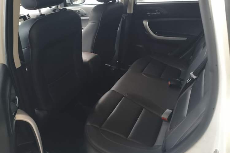 Used CHANGAN CS35 2016 1.6L Automatic Luxury Model China IV Standard Left Rear Seat
