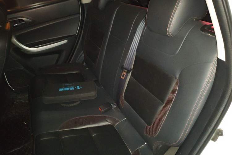 Used CHANGAN CS35 2016 1.6L Automatic Prestige Model China IV Standard Left Rear Seat