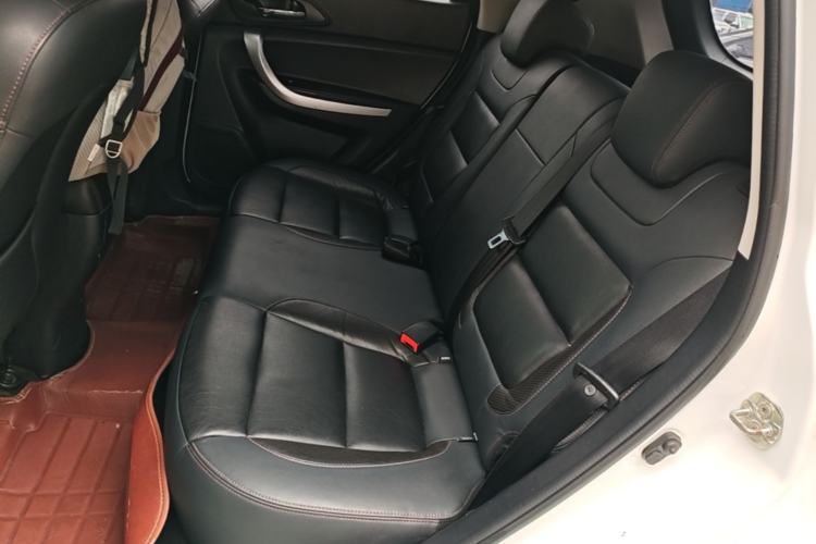 Used CHANGAN CS35 2016 1.6L Automatic Luxury Model China IV Standard Left Rear Seat