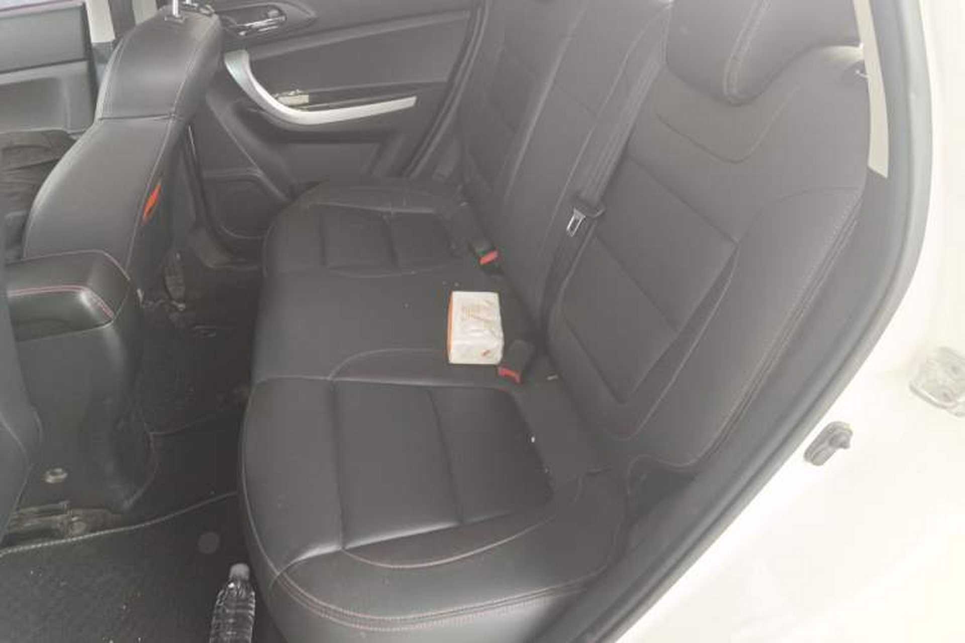 Used CHANGAN CS35 2016 1.6L Automatic Luxury Model China V Standard Left Rear Seat