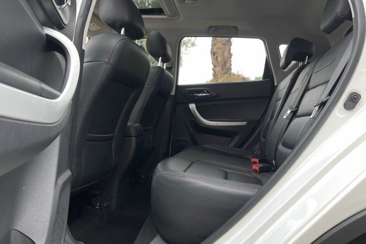 Used CHANGAN CS35 2016 1.6L Automatic Luxury Model China V Standard Left Rear Seat