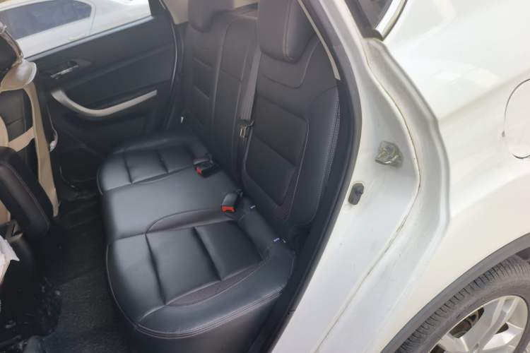 Used CHANGAN CS35 2016 1.6L Automatic Luxury Model China IV Standard Left Rear Seat