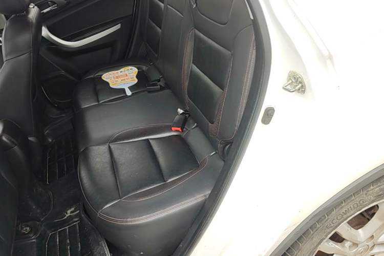 Used CHANGAN CS35 2016 1.6L Automatic Luxury Model China V Standard Left Rear Seat
