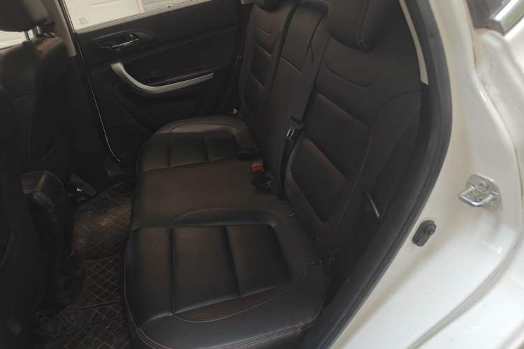 Used CHANGAN CS35 2016 1.6L Automatic Luxury Model China IV Standard Left Rear Seat