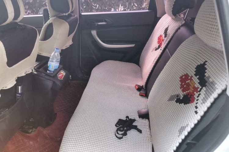 Used CHANGAN CS35 2016 1.6L Manual Luxury Model China IV Standard Left Rear Seat